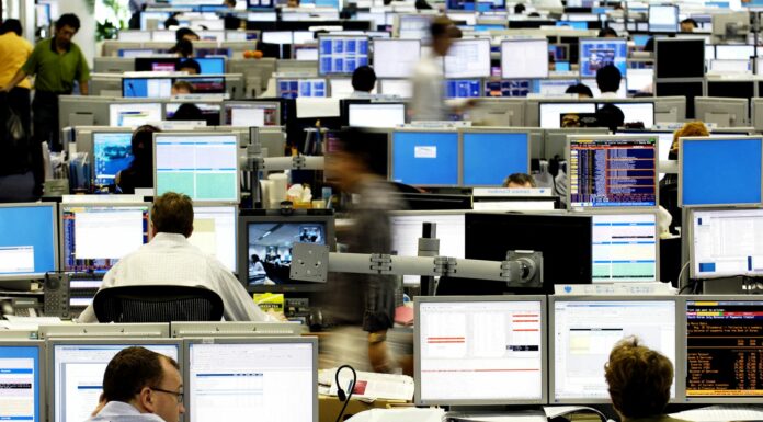 O akciových, smíšených, fondech fondů i fondech životního cyklu