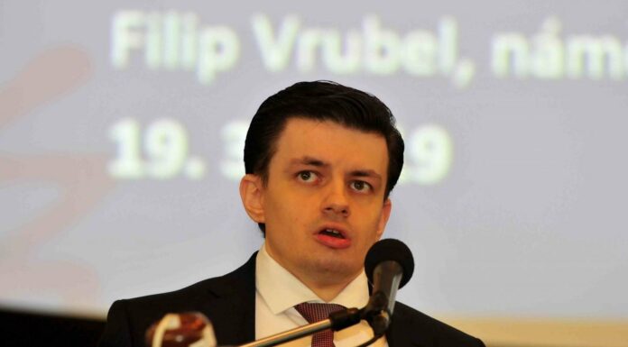 Pevné doplatky za léky by dramaticky zvedly výdaje pacientů pevné doplatky za léky