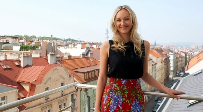 Raiffeisen stavební spořitelna má hypoúvěry už od 2,14 % ročně Lenka Molnárová, Raiffeisen stavební spořitelna