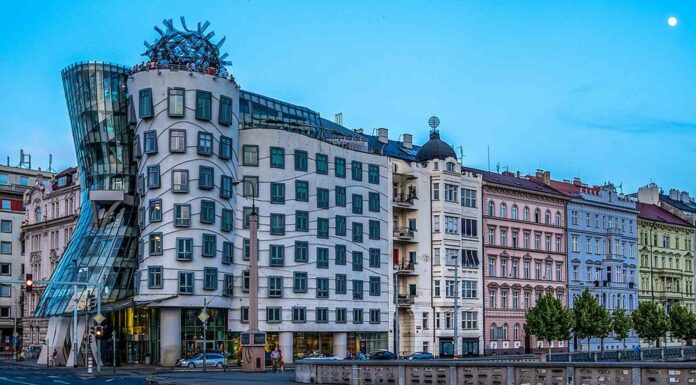 Praha láká zahraniční investory. Ceny realit ještě stoupnou Praha