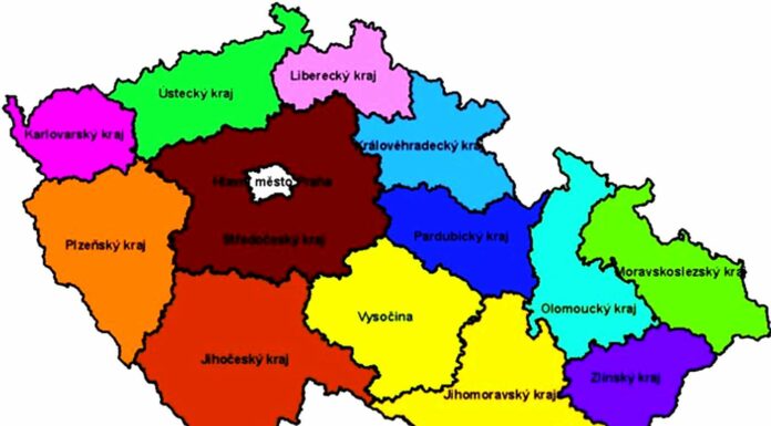 Obce a kraje hospodařily s přebytkem, klesl ale objem investic Obce a kraje d