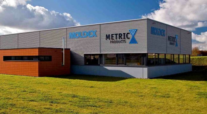 Moldex z Ústí nad Orlicí dodal MZ ČR první várku respirátorů Moldex a