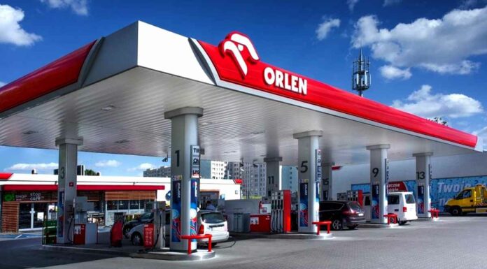 V4: Nejziskovější je Orlen, Mol, Škoda Auto a SPP Infrastructure V4