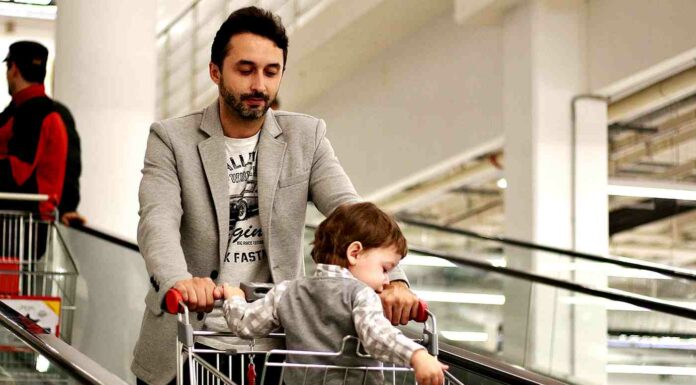 V Česku zpomaluje růst mezd a zároveň roste nezaměstnanost mezd