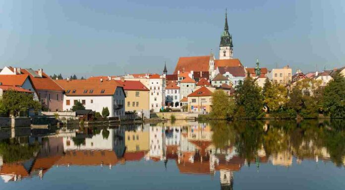 SMO ČR žádá vládu o plán na oživení ekonomiky v regionech vladu