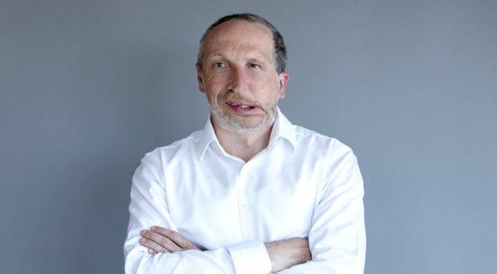 Vláda odmítla ústavní právo na platbu v hotovosti v_hotovosti_Vaclav_Klaus_jr