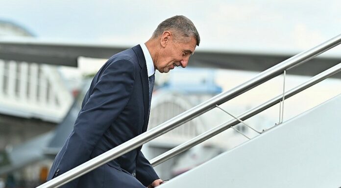 Český státní dluh přesáhl dva biliony korun. To je nejvíc za 27 let statni_dluh