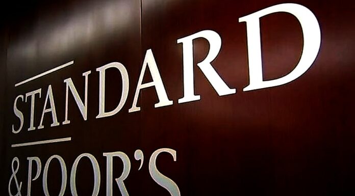 S&P: Výhled úvěrové spolehlivosti Slovenska je negativní uverove