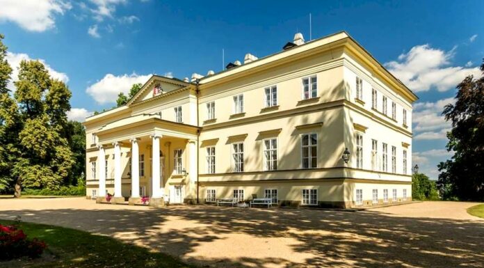 Kostelec 2020: Nejdůležitější je neházet firmám klacky pod nohy Kostelec_2020