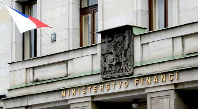 Vládní dluh vůči HDP dosáhl loni ve 3. čtvrtletí 38,4 procenta Vladni_dluh_a