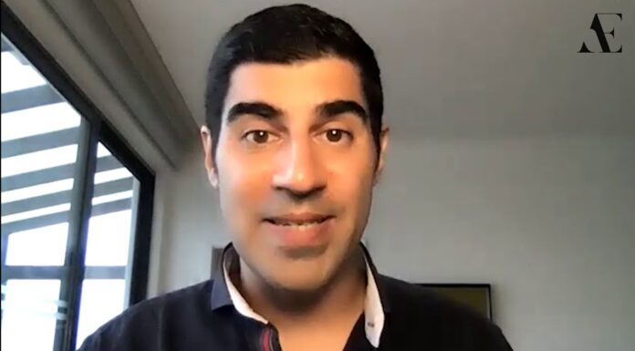 Za všechny problémy světa nemůže covid, říká Parag Khanna