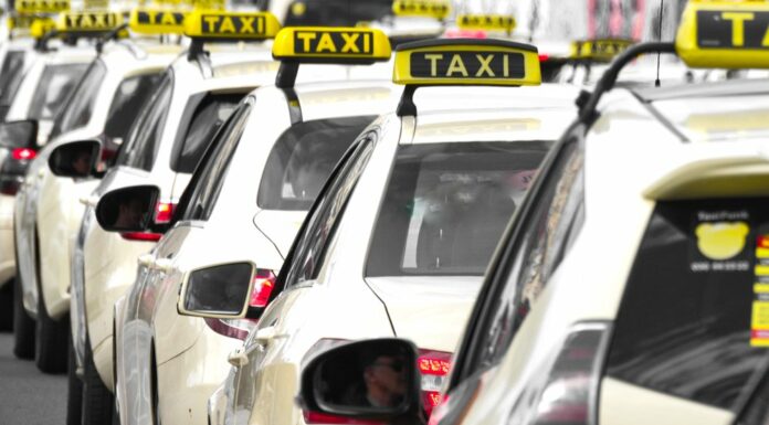 Kompenzační bonus čerpají nově i provozovatelé taxislužby taxisluzby