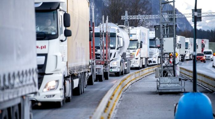 Německé restrikce na hranicích dál komplikují vzájemný obchod restrikce