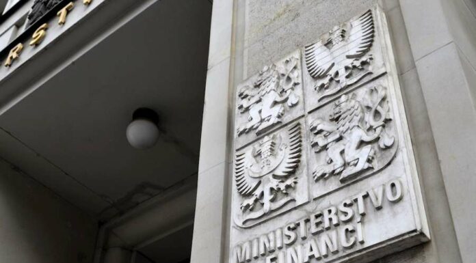 Státní dluh loni dosáhl 36,5 % HDP. Úroky byly 40 miliard korun statni_dluh