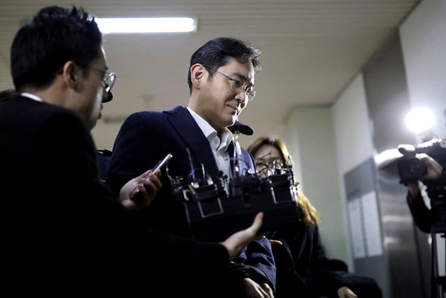 Samsung_ Samsung_
