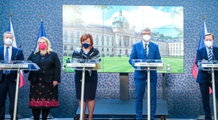 Ministryně Schillerová řeší menstruační chudobu v Česku menstruacni_chudobu