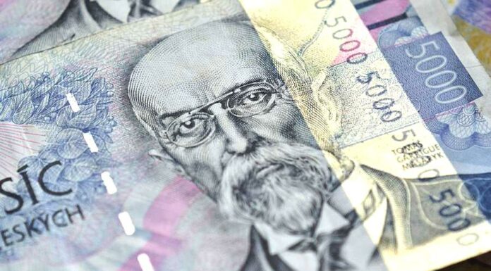 Průměrná mzda v prvním čtvrtletí vzrostla na 35 285 Kč prumer
