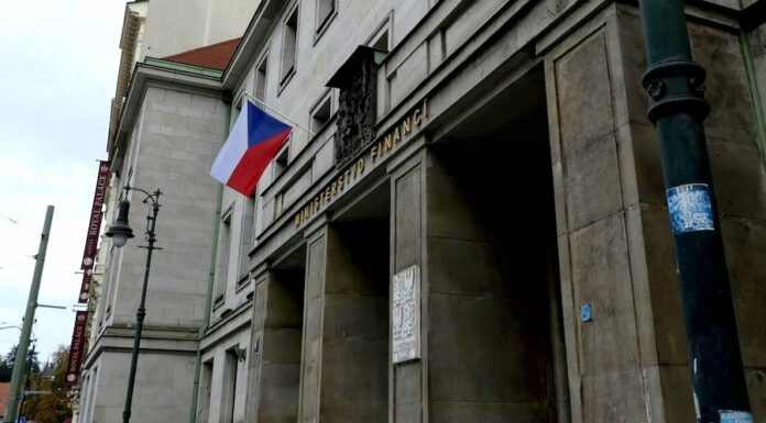 Deficit státního rozpočtu byl ke konci června přes 265 mld. Kč statniho
