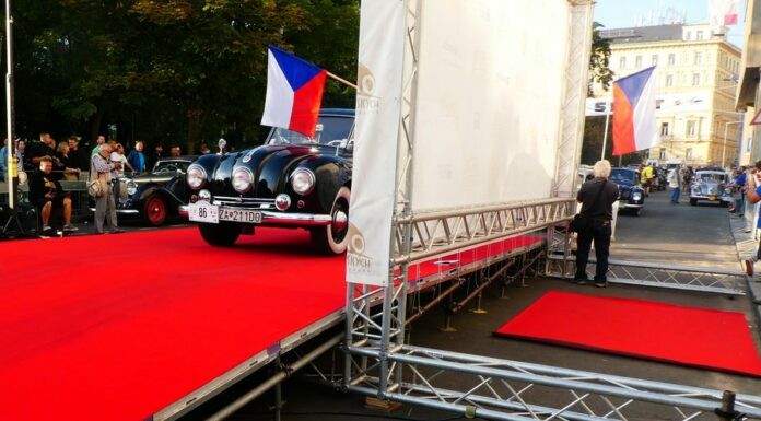 V Opletalce dnes odstartovalo 1000 mil československých 1000_mil_ceskoslovenskych_a