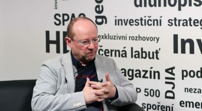 Problém trhu Start je nízká likvidita, říká investor Šura Investor