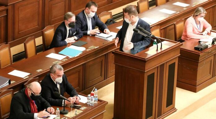 Poslanci schválili rozpočet. Babiš řekl, že ho vláda domatlala rozpocet