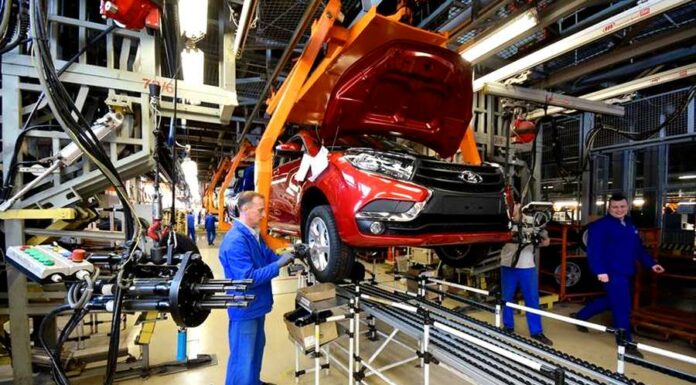 Automobilky znovu zavírají. Sjednané odběry energií neplatí automobilky