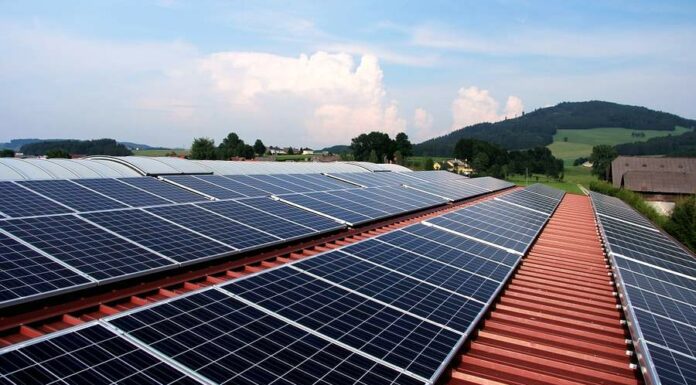 MPO dá firmám z NPO čtyři miliardy na fotovoltaické systémy fotovoltaicke_systemy