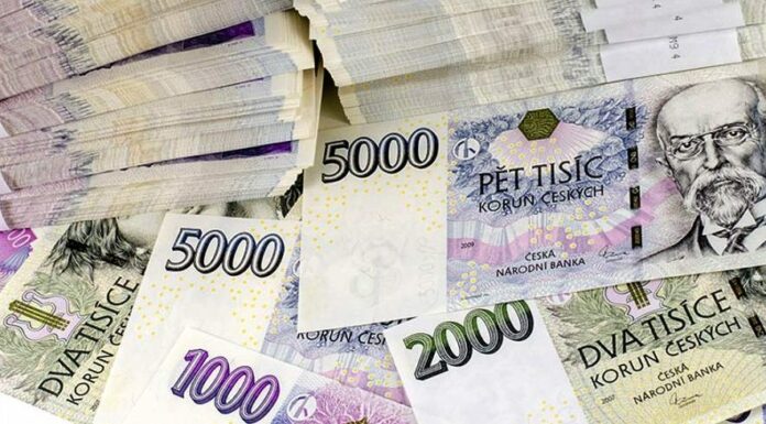 Města a obce řeší pád Sberbank i náklady na uprchlíky uprchliku