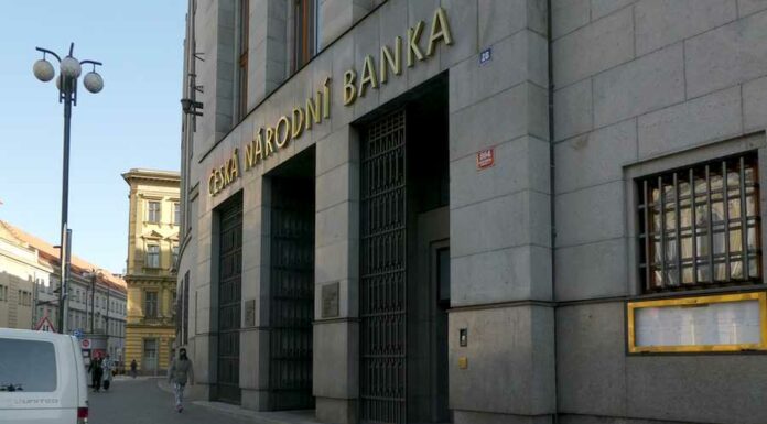 ČNB zvedla základní úrokovou sazbu o 0,75 procentního bodu CNB