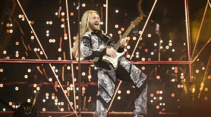 V soutěži Eurovize zvítězila politická píseň. Samovi na škodu eurovize