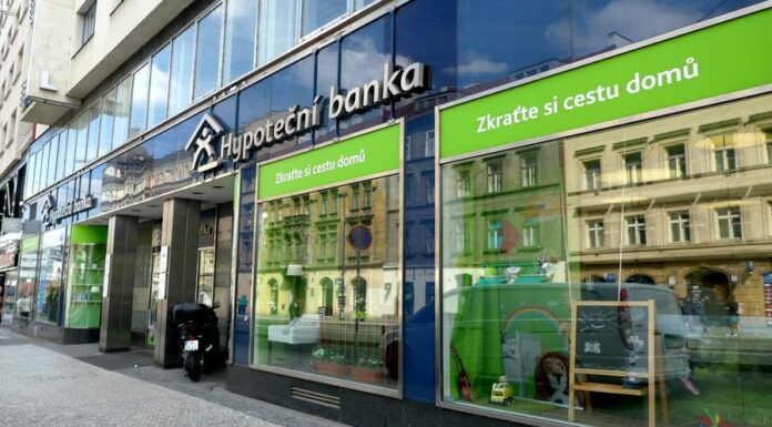 Hypoteční trh citelně propadl. A lidé už i snižují měsíční splátky hypotecni