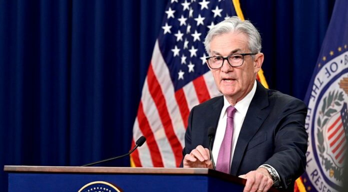 FED naznačil neutrální úroky v pásmu 2,25 až 2,50 % FED