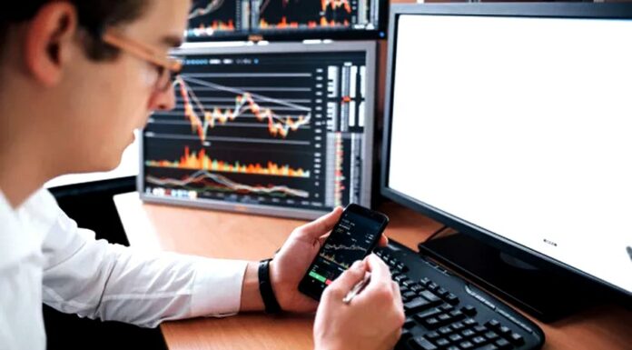 Analytici XTB uspěli v žebříčku FX Forecast Bloomberg bloomberg