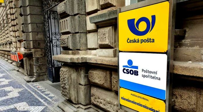 Česká pošta snížila ztrátu. Pomohl jí rozprodej majetku ceska_posta