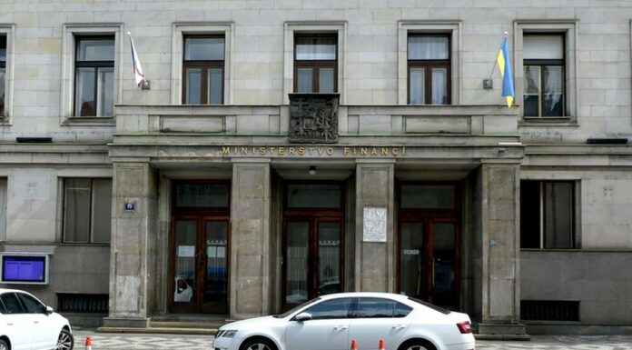 Ministerstvo financí v rozpočtu 2023 seškrtalo nejeden resort ministerstvo