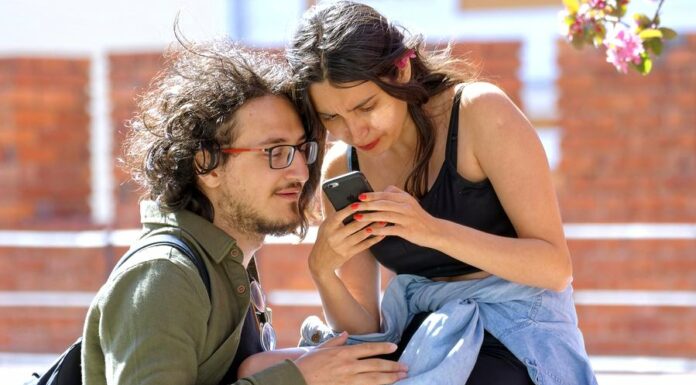 Banky umožní převody peněz i jen na zadání telefonního čísla prevody_penez