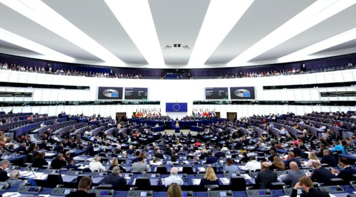 EU zvažuje otevření druhé fronty. Tentokrát proti Číně proti_cine