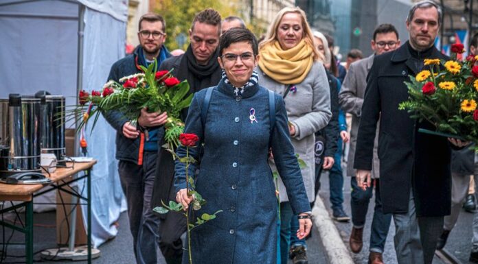 Richterová nemá odvahu dělat, natož dělat to, co je správné Richterova