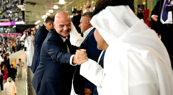 Politico: FIFA prodala fotbal za peníze. A spolu s ním i fanoušky FIFA
