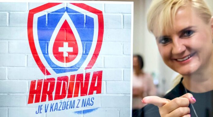 Hejtmanka Pecková žádá regulaci prodeje nikotinových sáčků Peckova