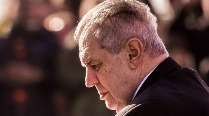 Zeman vetoval novelu letošního rozpočtu Zeman