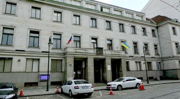 Státní dluh ve 3. čtvrtletí vzrostl k 2,9 bilionu korun statni_dluh