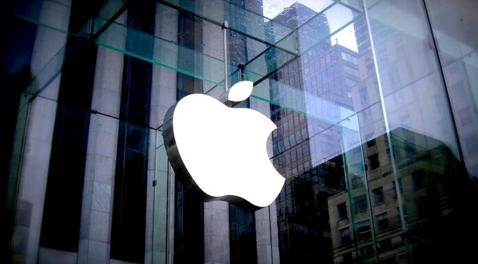 Technologické akcie s výjimkou Apple nepotěšily technologicke
